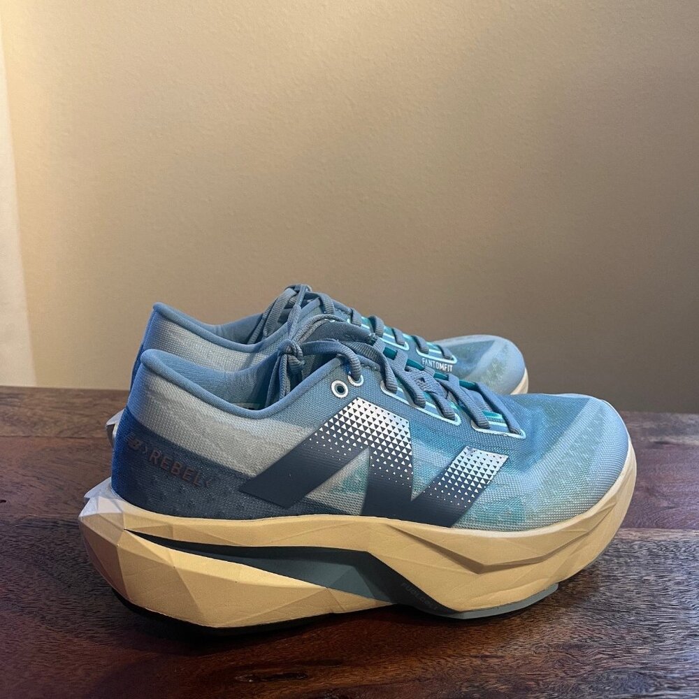 New Balance Running Shoes - FuelCell Rebel v4